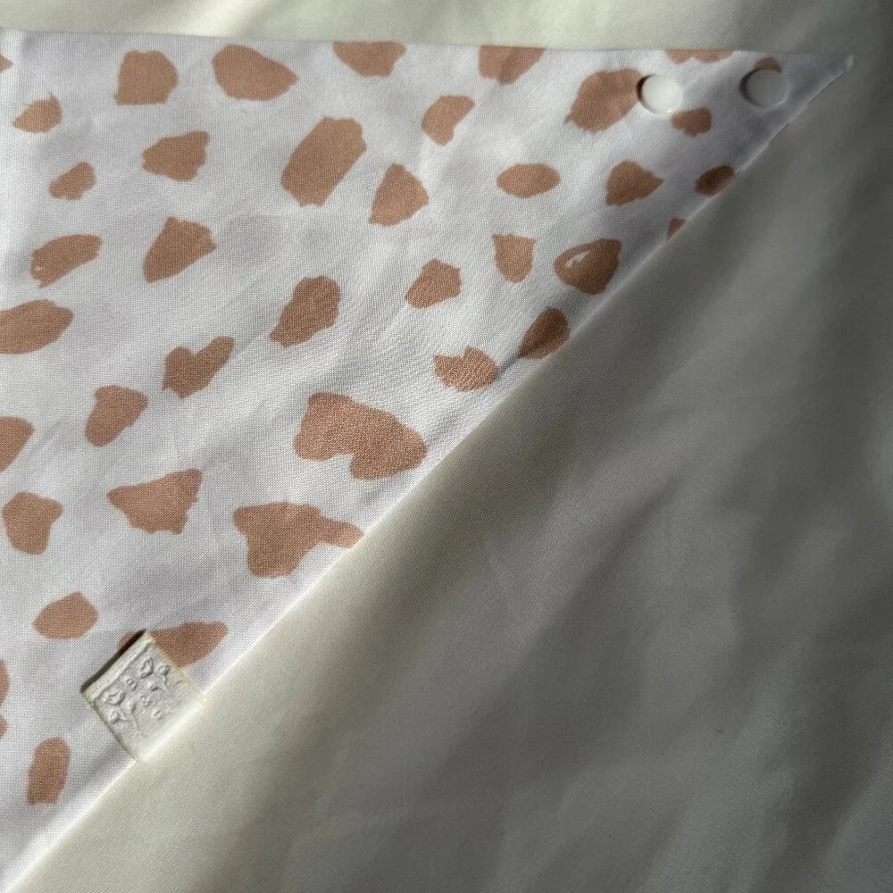 NWT Blush & Fluff Strawberry Cow Print Dog Bandana, White and Pink, Size M